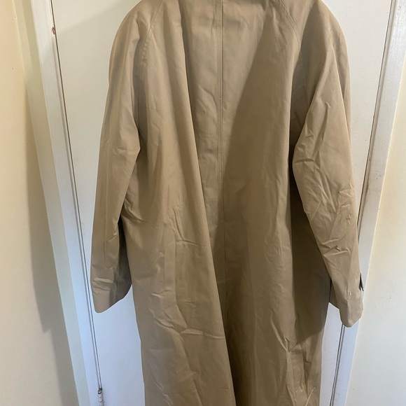 Men’s London fog trench coat - Picture 3 of 5